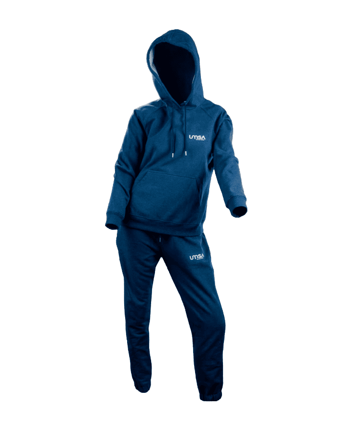 Conjunto deportivo con capucha