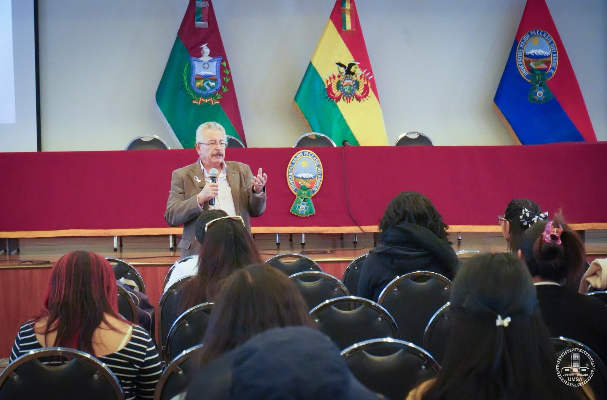 LA UMSA FORTALECE LAS HABILIDADES DE SUS FUTUROS PROFESIONALES PARA EL MUNDO LABORAL